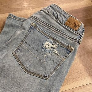 American Eagle skinny kick jeans